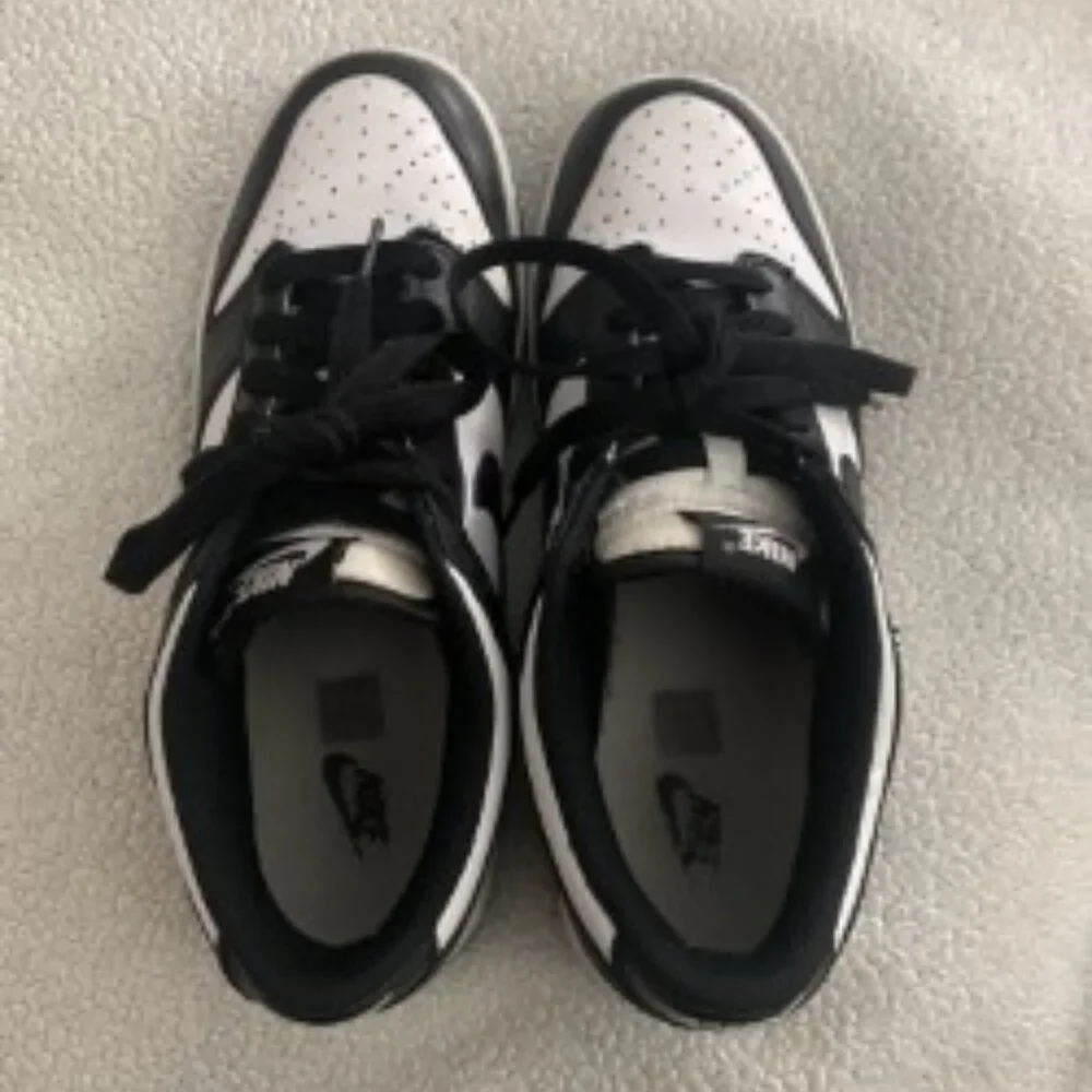 Nike Panda Dunk Low Size 6.5Y - Picture 3 of 5